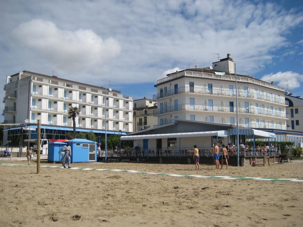 Hotel Playa E Mare Nostrum Caorle Exterior foto